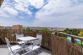 HA Aparthotel Retiro Suites
