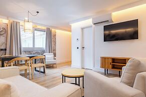HA Aparthotel Retiro Suites