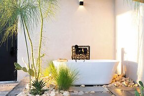 Portal Chalets With Private Pool- Qirwan