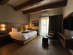 Puertas de la Peña Hotel & Spa
