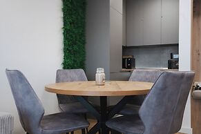 DISTRICT boutique