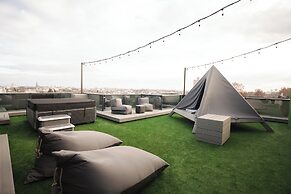 DISTRICT boutique