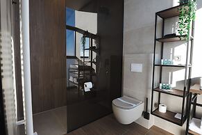DISTRICT boutique