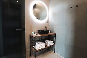DISTRICT boutique