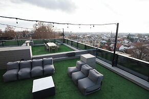 DISTRICT boutique