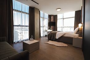 DISTRICT boutique