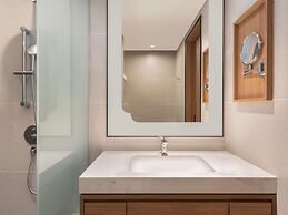 Grand Mercure Batam Centre