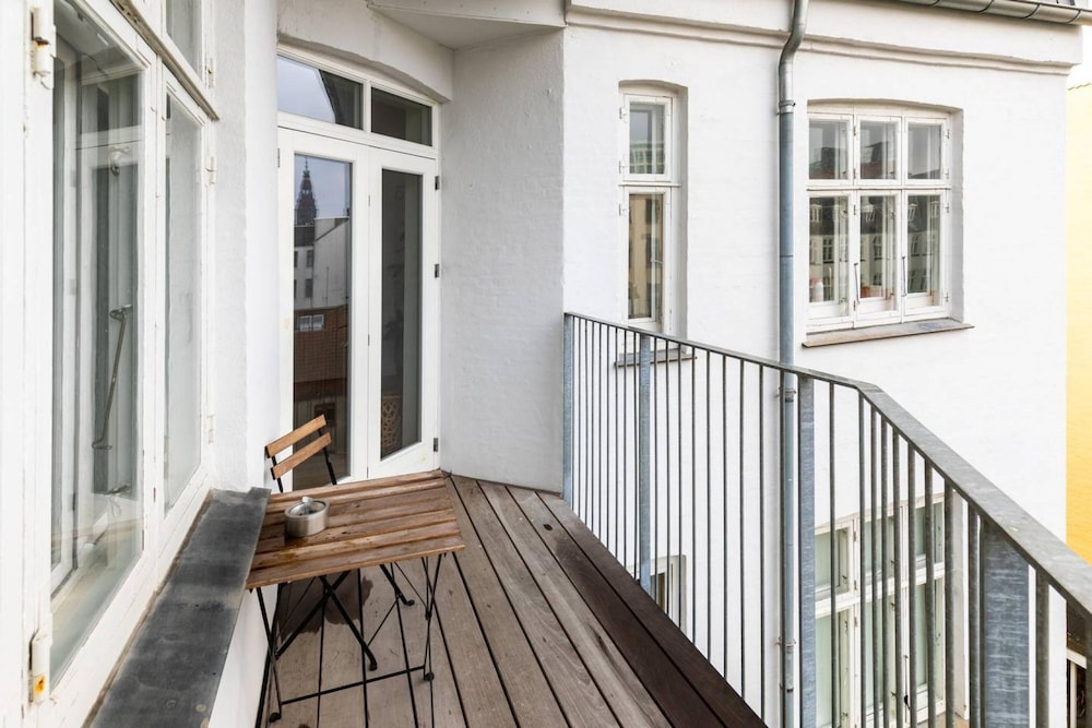 Dinesen Collection Condo by Royal Theatre