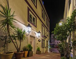 TAK Boutique Marbella Old Town with Parking
