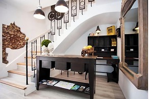 TAK Boutique Marbella Old Town with Parking