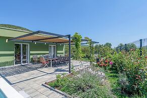 Villa Gariful, Sleeps 8 with Pool & Pet Friendly
