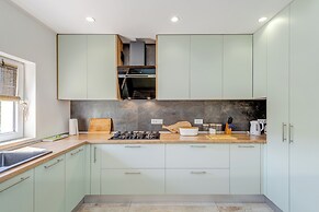 Villa Gariful, Sleeps 8 with Pool & Pet Friendly