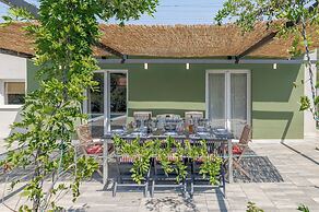Villa Gariful, Sleeps 8 with Pool & Pet Friendly
