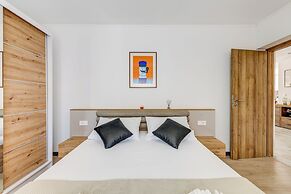Villa Gariful, Sleeps 8 with Pool & Pet Friendly