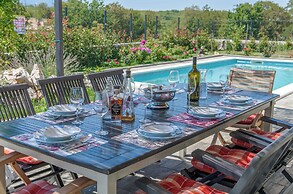 Villa Gariful, Sleeps 8 with Pool & Pet Friendly