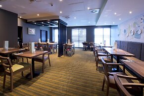 Premier Inn Heathrow Airport Terminal 4