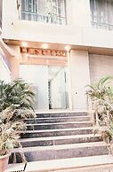 FDM By Glitz Hotel