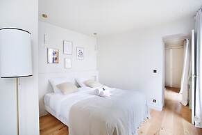 Sublime Apartment Center of Paris