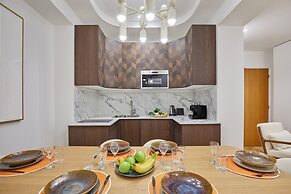 Apartment With AC Front Montparnasse Tower
