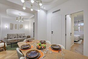 Apartment With AC Front Montparnasse Tower
