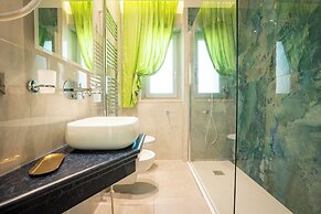 Twins Royal Suite
