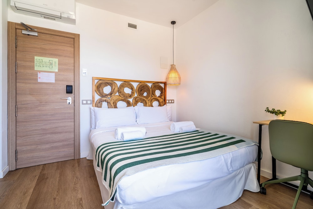 Outsite Ibiza - Work, Connect, Explore