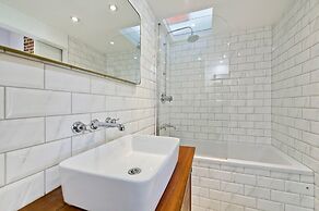 1 Bed Bohemian Loft Style Apt