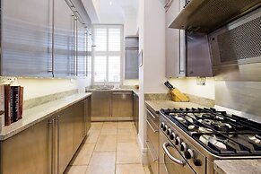 Cute 2-bed Chelsea Apartment