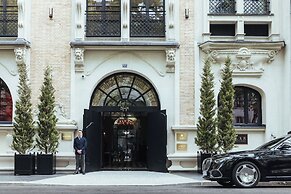 Sax Paris, LXR Hotels & Resorts