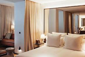 Sax Paris, LXR Hotels & Resorts