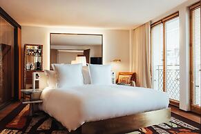 Sax Paris, LXR Hotels & Resorts