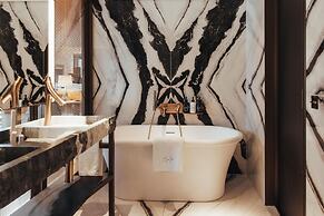 Sax Paris, LXR Hotels & Resorts