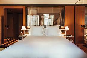 Sax Paris, LXR Hotels & Resorts