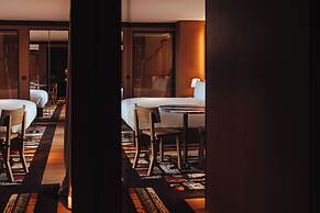 Sax Paris, LXR Hotels & Resorts