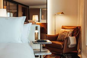 Sax Paris, LXR Hotels & Resorts