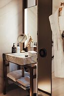 Sax Paris, LXR Hotels & Resorts
