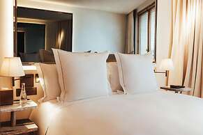 Sax Paris, LXR Hotels & Resorts