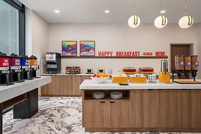 Hampton Inn By Hilton Calgary Downtown
