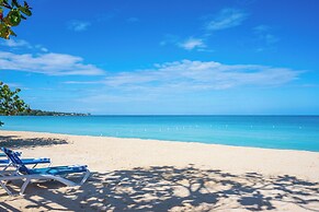 Shields Negril Villas
