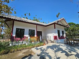 Punnattha House by Peema Villa