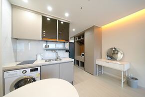 DIAMER Sokcho Hotel by AnookStay