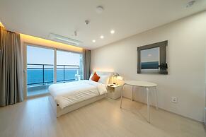 DIAMER Sokcho Hotel by AnookStay