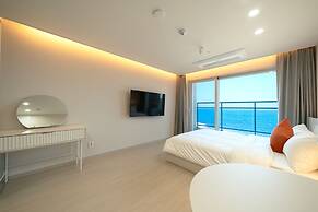 DIAMER Sokcho Hotel by AnookStay