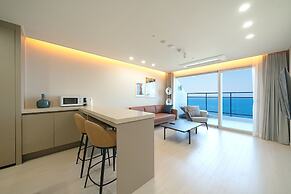DIAMER Sokcho Hotel by AnookStay