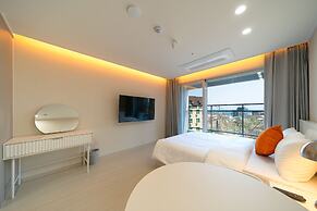 DIAMER Sokcho Hotel by AnookStay