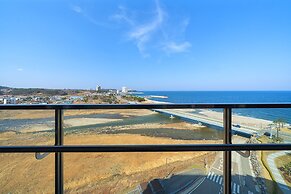 DIAMER Sokcho Hotel by AnookStay