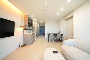 DIAMER Sokcho Hotel by AnookStay