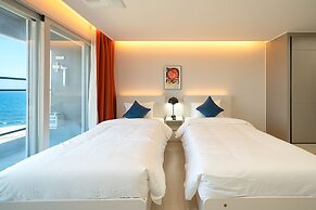 DIAMER Sokcho Hotel by AnookStay