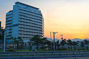 DIAMER Sokcho Hotel by AnookStay
