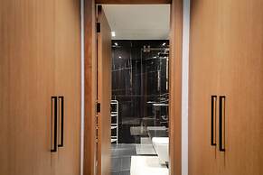 Luxury 1BR at Binghatti Onyx JVC